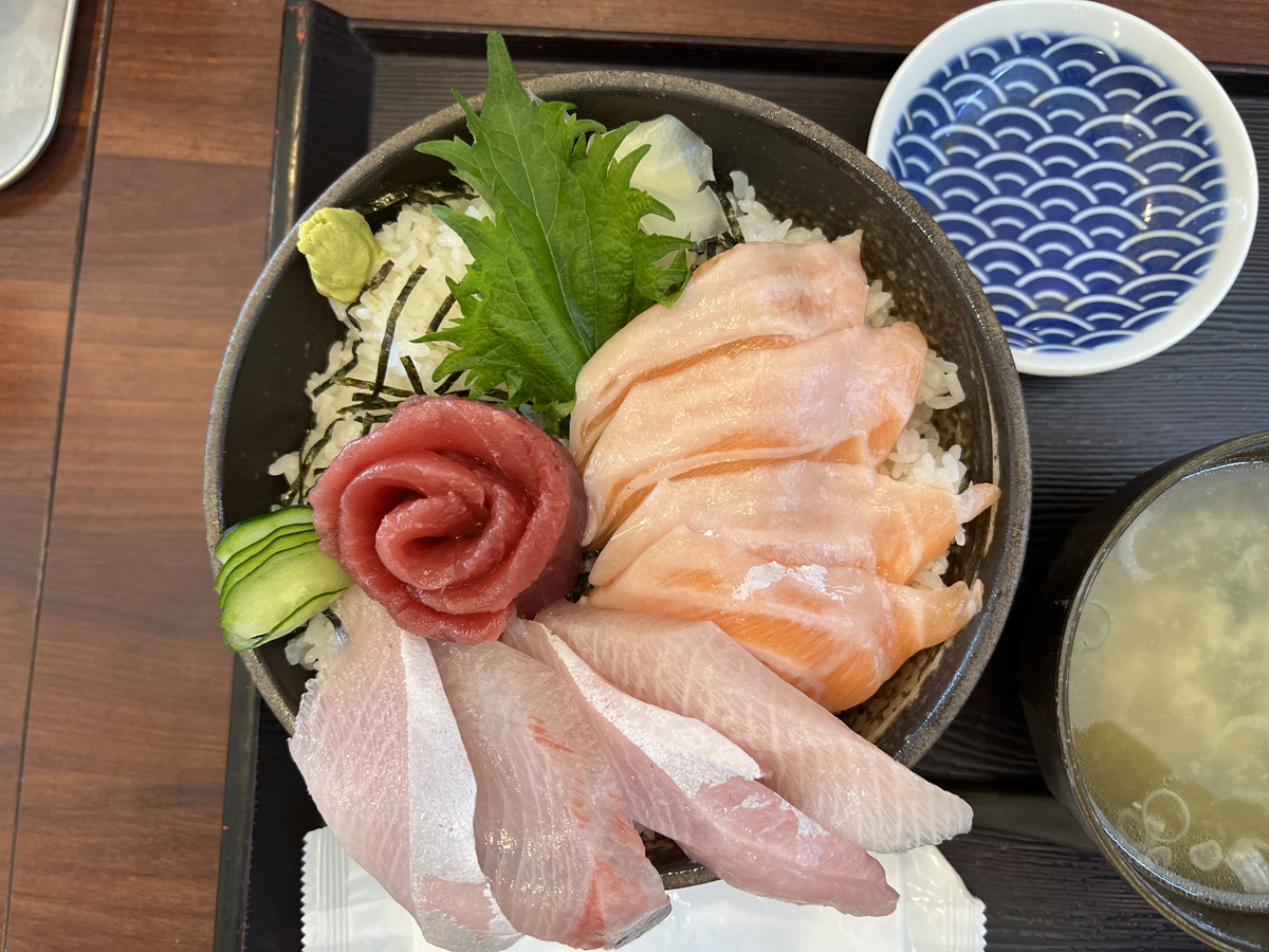 小山市、魚めし屋